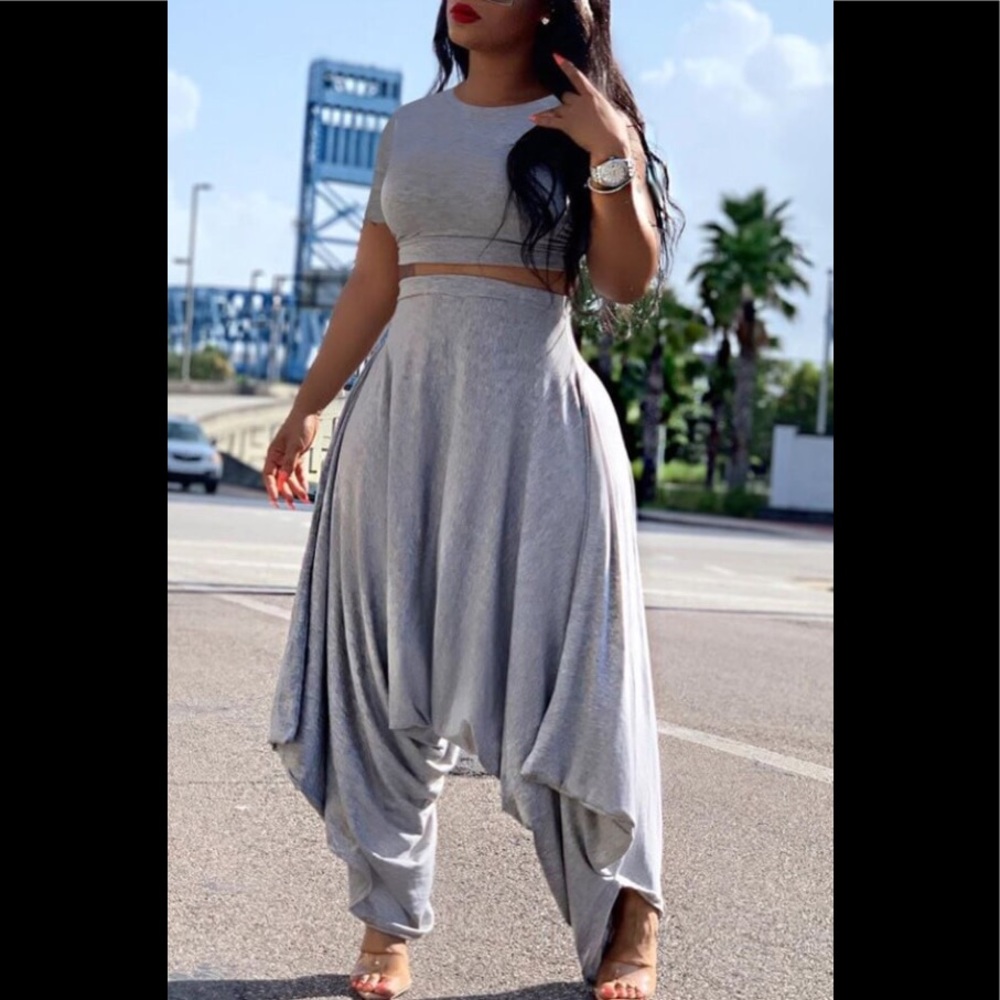 Asymmetrical Short Sleeve Crop Top & Harlam Pants Outfit